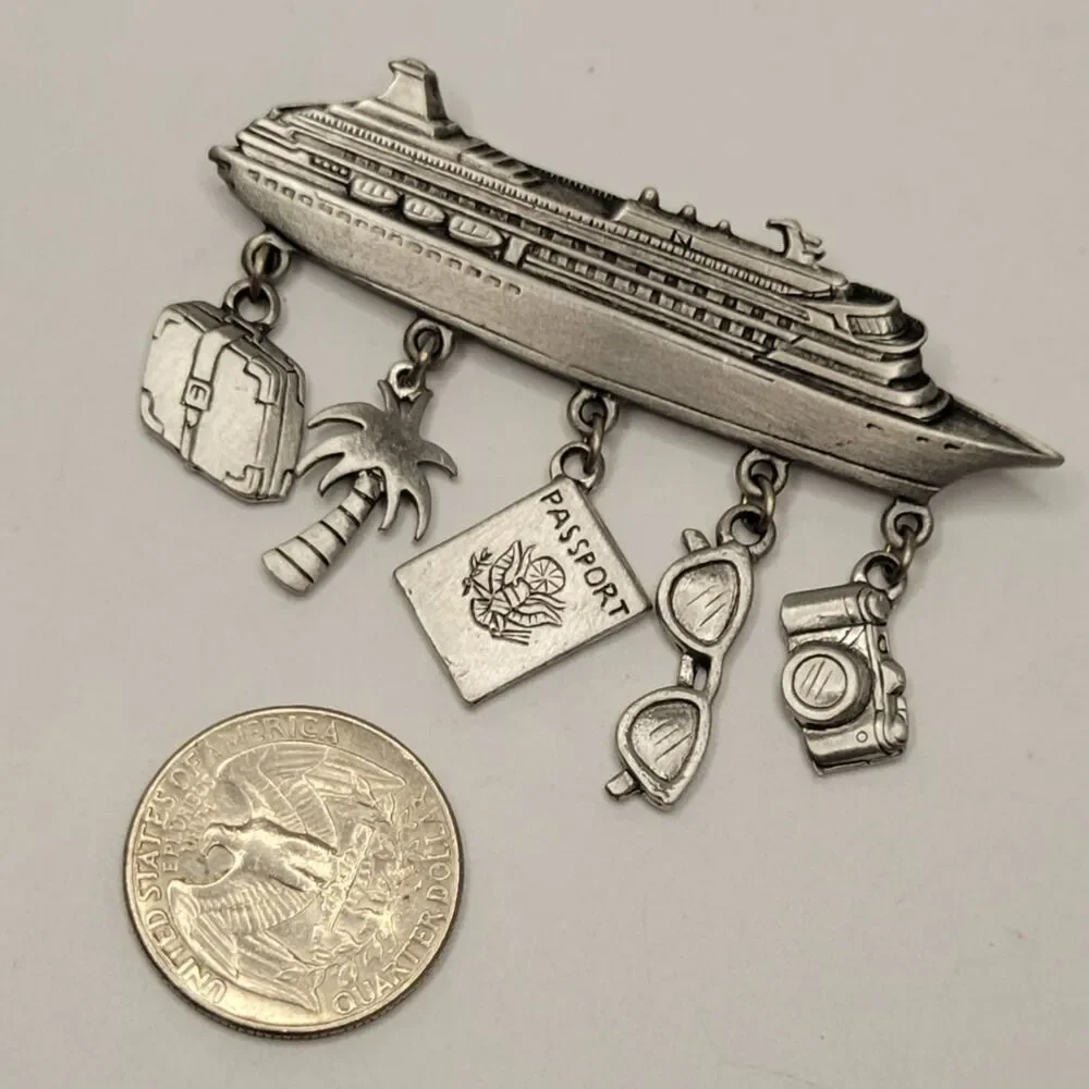 ▪︎JJ Brooch